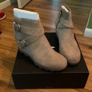 Sorel Joan of Arctic Buckle Wedge